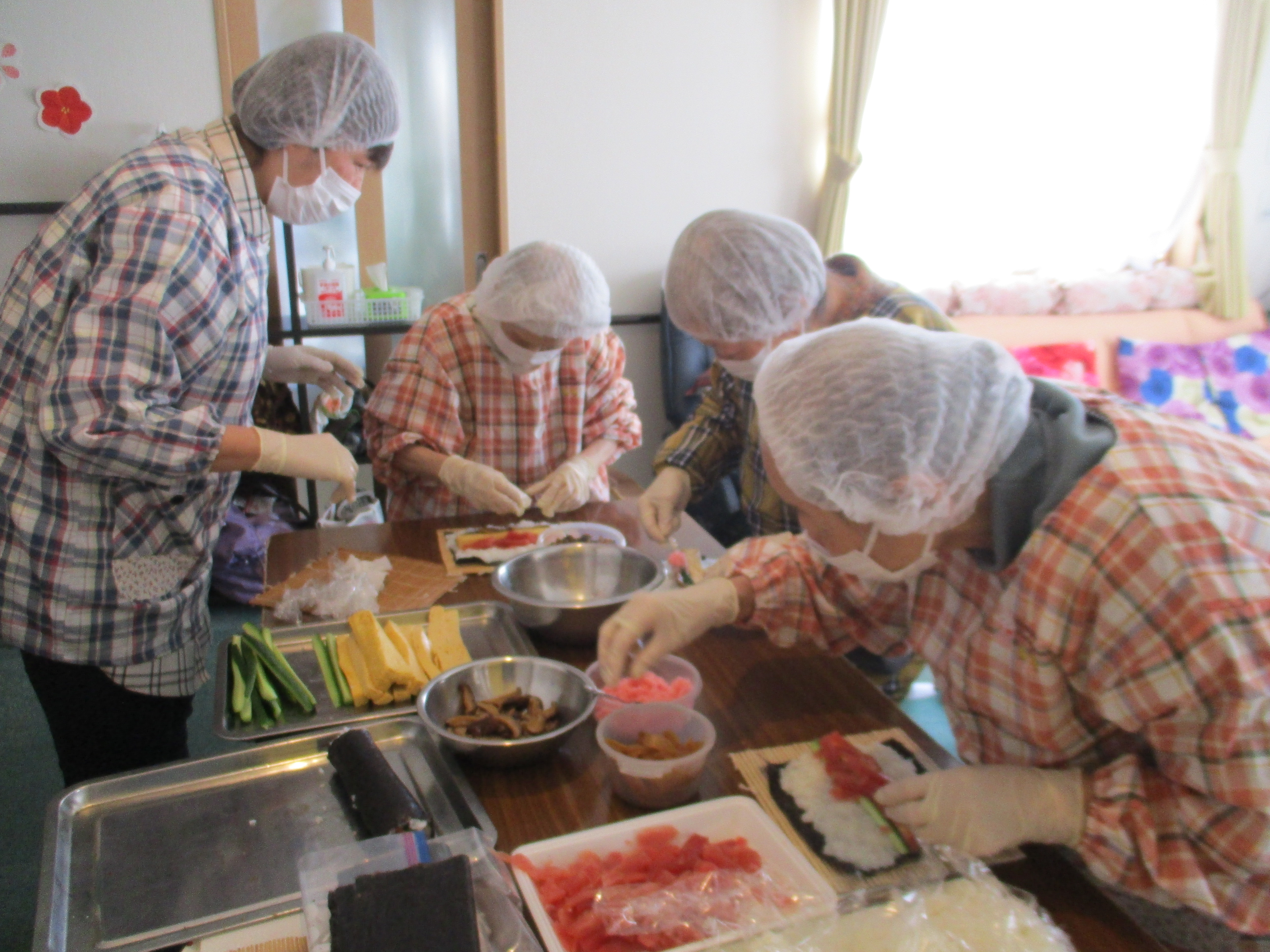 潤の特製の恵方巻をつくりました！